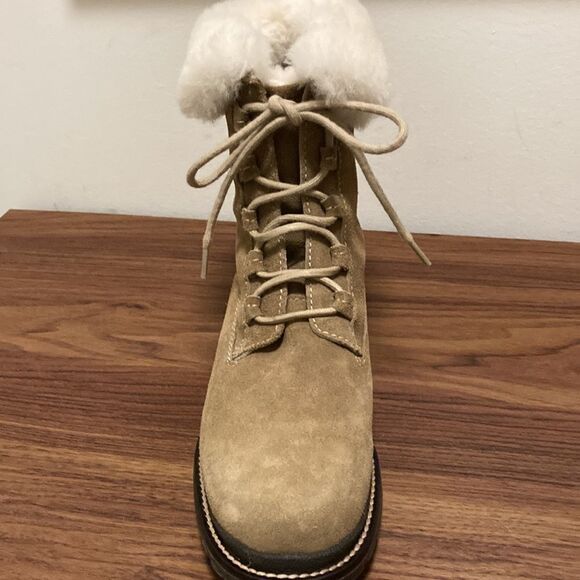 LLBean NWOT Tan Lace Up Nordic Winter Boot with Fleece Lining & Roll Down Cuff. - Picture 2 of 8